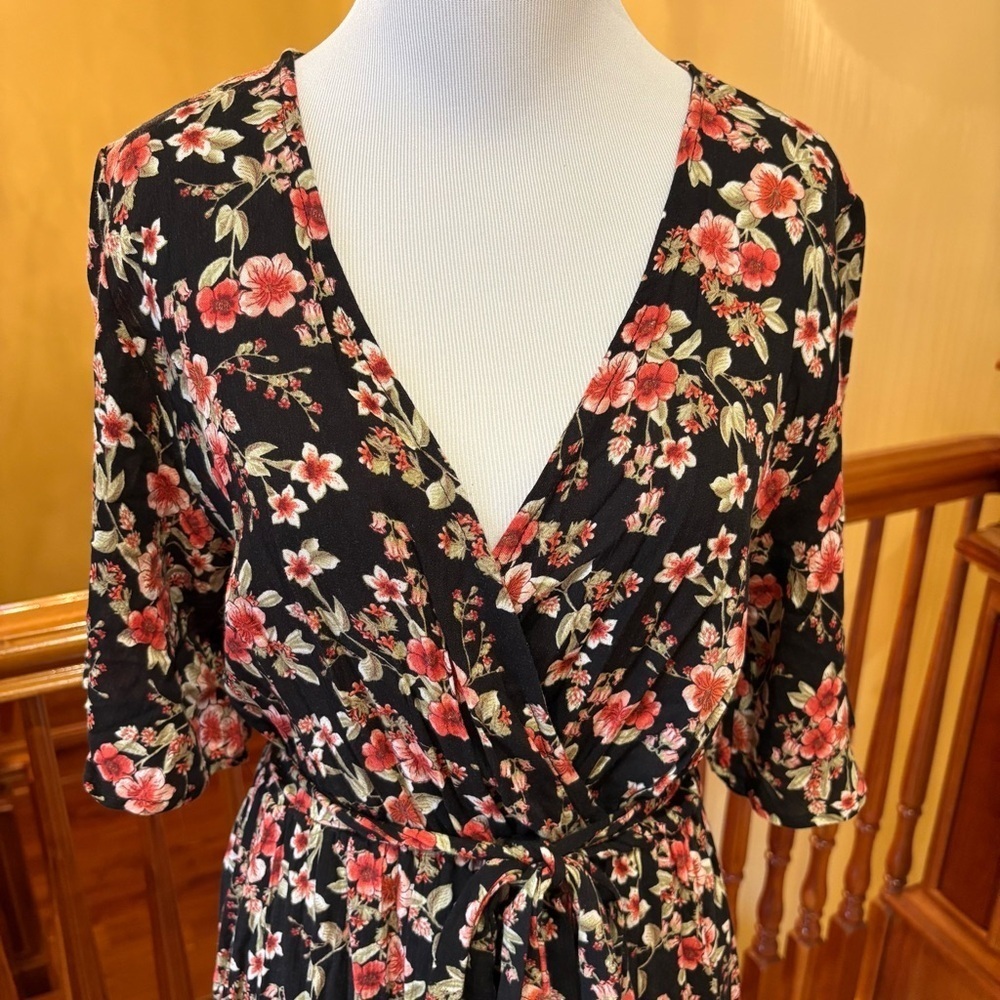 Floral Boho Feminine Ruffle Tiered Flutter Dress Sz S - Picture 2 of 9